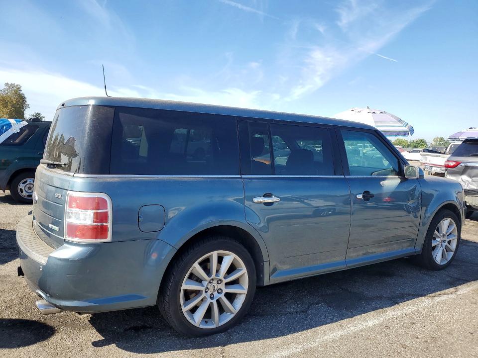 2010 Ford Flex მანქანა იყიდება აუქციონზე, vin: 2FMHK6CT9ABA29417, აუქციონის ნომერი: 64873906