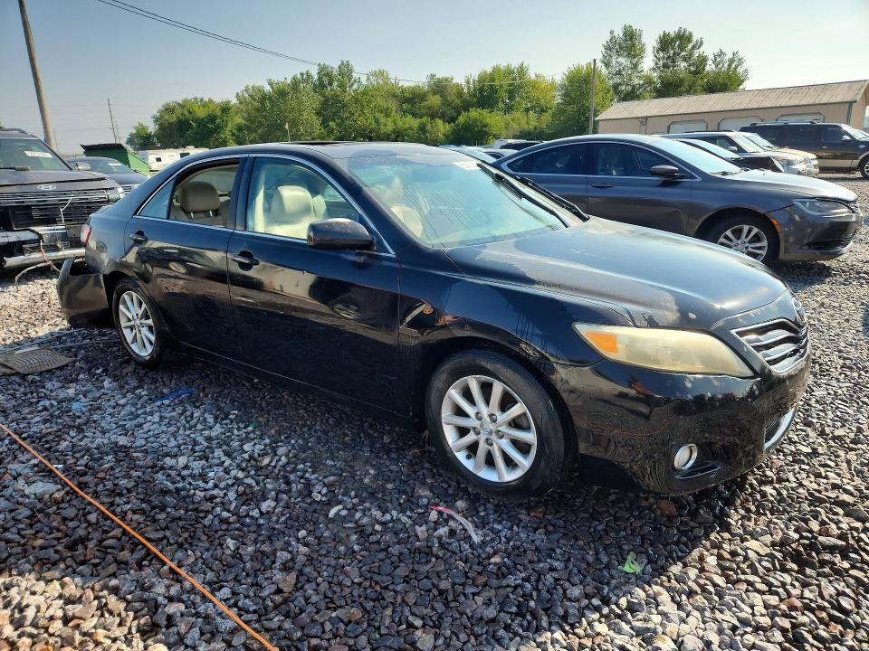 66439306 :رقم المزاد ، 4T1BF3EK2BU207404 vin ، 2011 Toyota Camry مزاد بيع