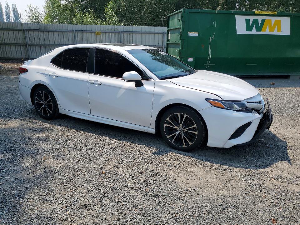 Продажа на аукционе авто 2018 Toyota Camry, vin: 4T1B11HK2JU667076, номер лота: 63620926