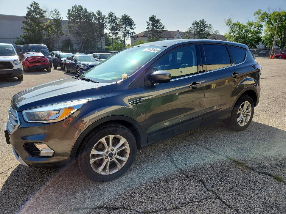 65878266 :رقم المزاد ، 1FMCU0GD0HUC93568 vin ، 2017 Ford Escape مزاد بيع