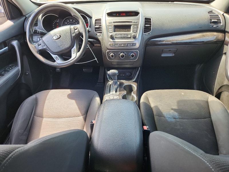 61452356 :رقم المزاد ، 5XYKT3A60FG588053 vin ، 2015 Kia Sorento مزاد بيع