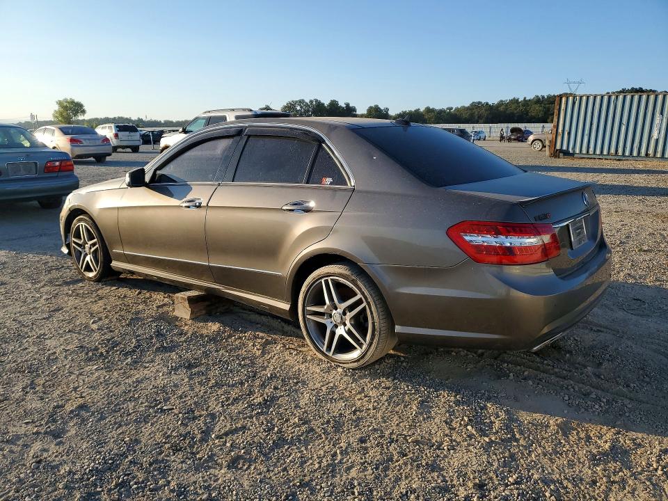 2013 Mercedes-benz E მანქანა იყიდება აუქციონზე, vin: WDDHF9BB9DA692091, აუქციონის ნომერი: 64125306