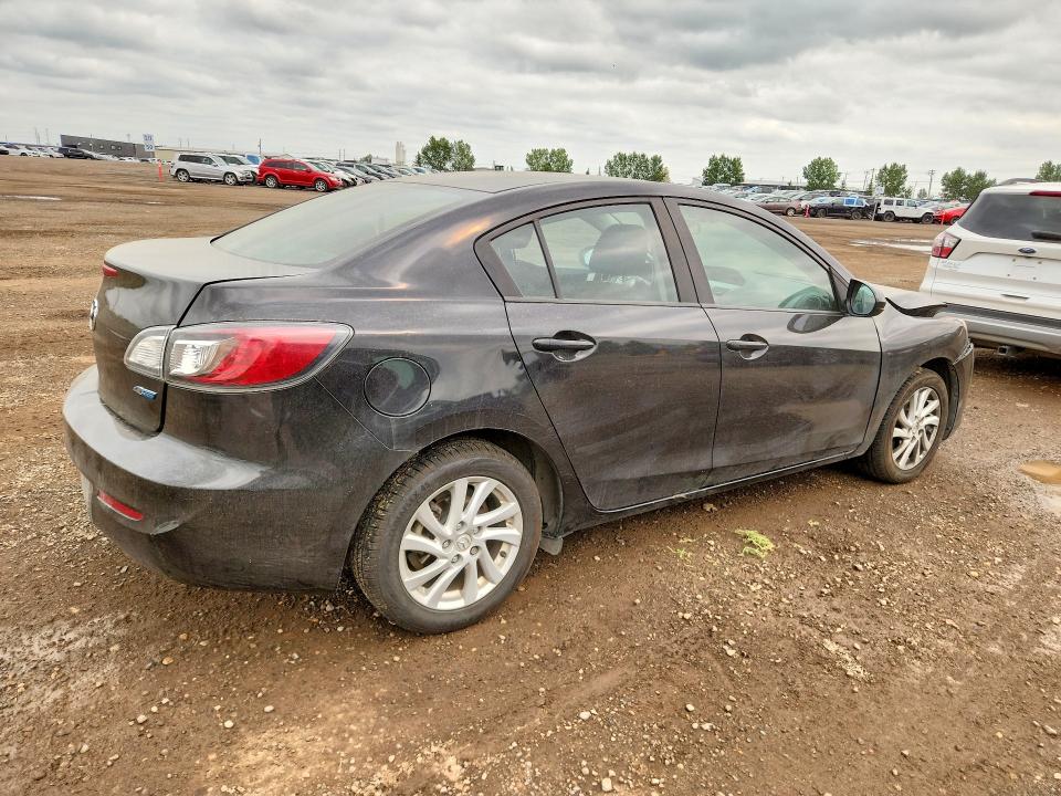 62475656 :رقم المزاد ، JM1BL1V76C1686491 vin ، 2012 Mazda 3 مزاد بيع