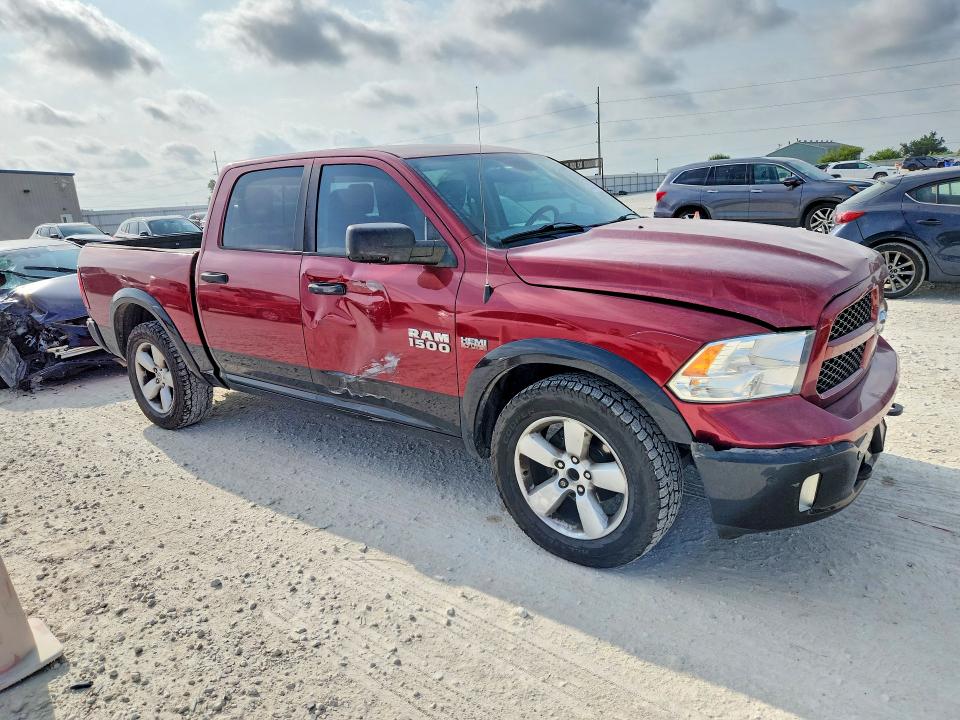 63916196 :رقم المزاد ، 1C6RR6LT1FS639644 vin ، 2015 Ram 1500 مزاد بيع