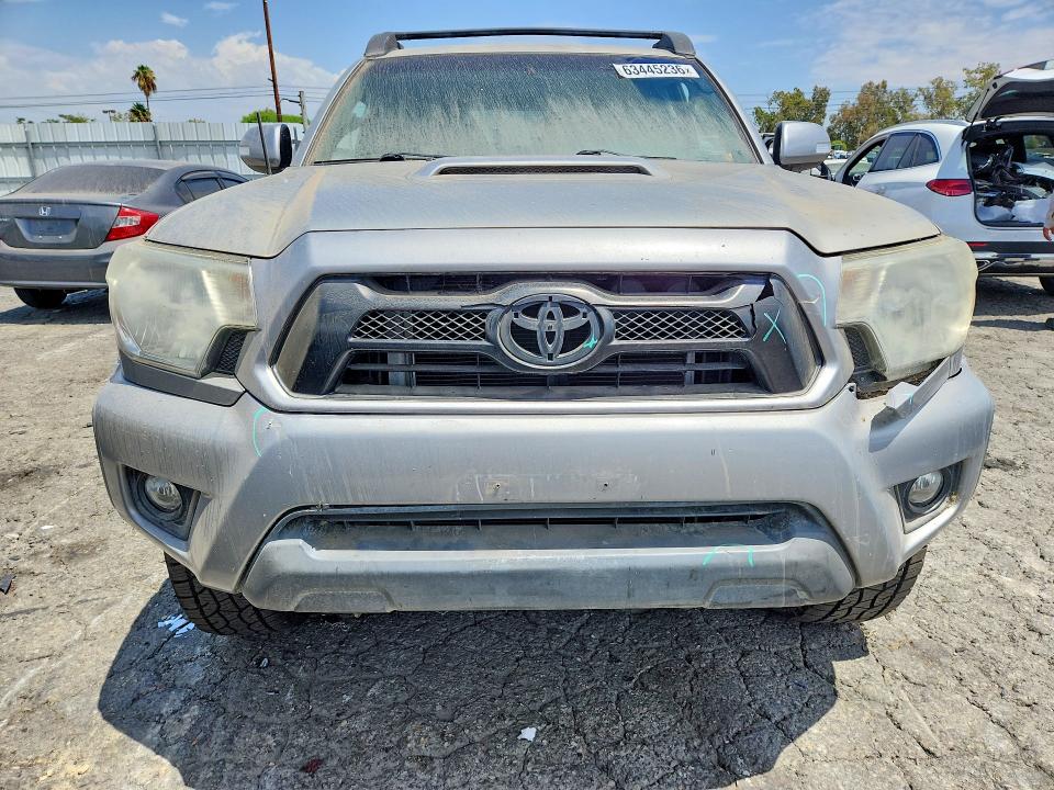 Продажа на аукционе авто 2015 Toyota Tacoma, vin: 3TMJU4GN1FM187529, номер лота: 63445236