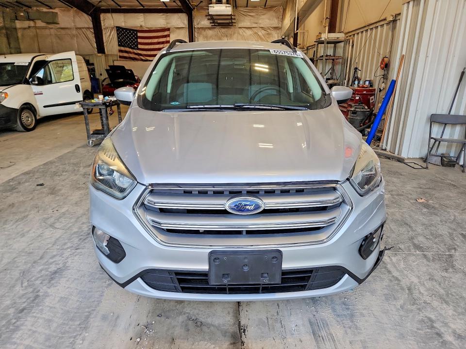 Продажа на аукционе авто 2017 Ford Escape, vin: 1FMCU0GD1HUC61552, номер лота: 65575576