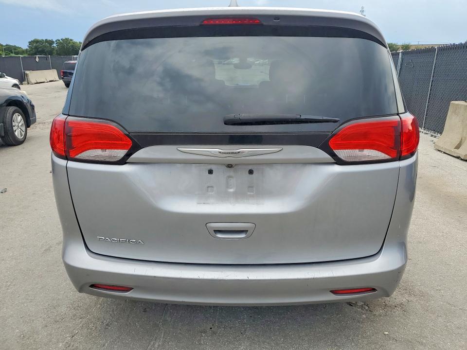 Продаж на аукціоні авто 2017 Chrysler Pacifica, vin: 2C4RC1CG1HR608754, номер лоту: 65681176
