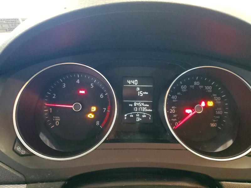 66904246 :رقم المزاد ، 3VW167AJ5HM241352 vin ، 2017 Volkswagen Jetta مزاد بيع