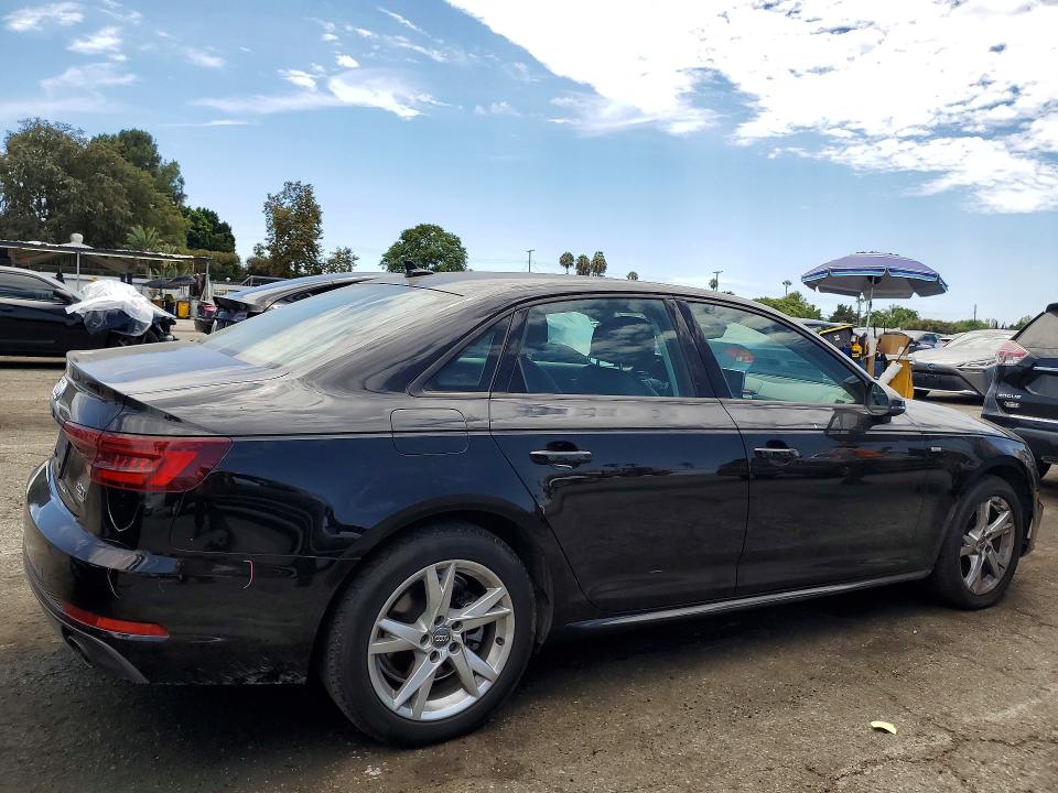 64460016 :رقم المزاد ، WAUKMAF48JA207306 vin ، 2018 Audi A4 مزاد بيع