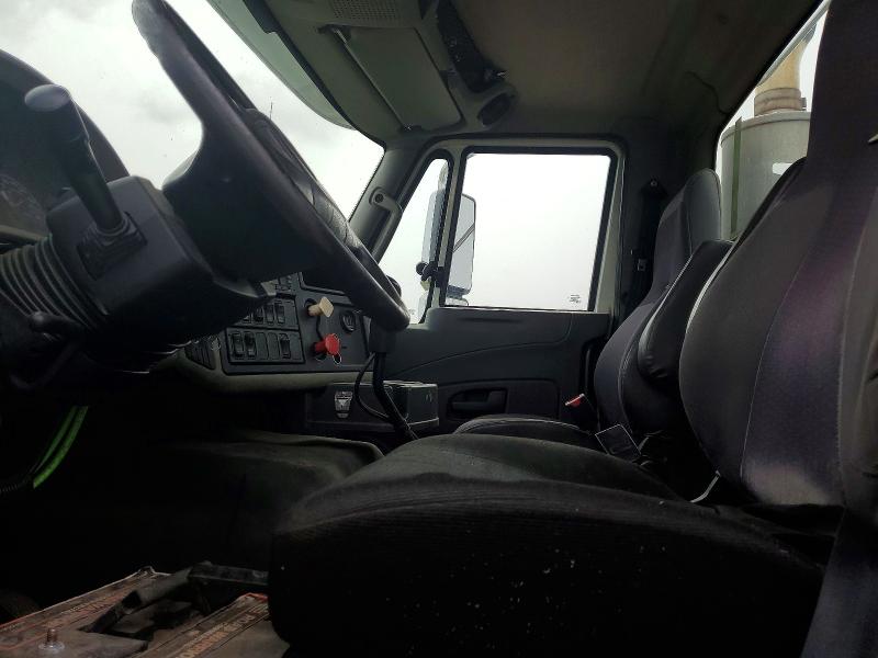 64389046 :رقم المزاد ، 1HSHXSJR9EH786923 vin ، 2014 International 8000 مزاد بيع