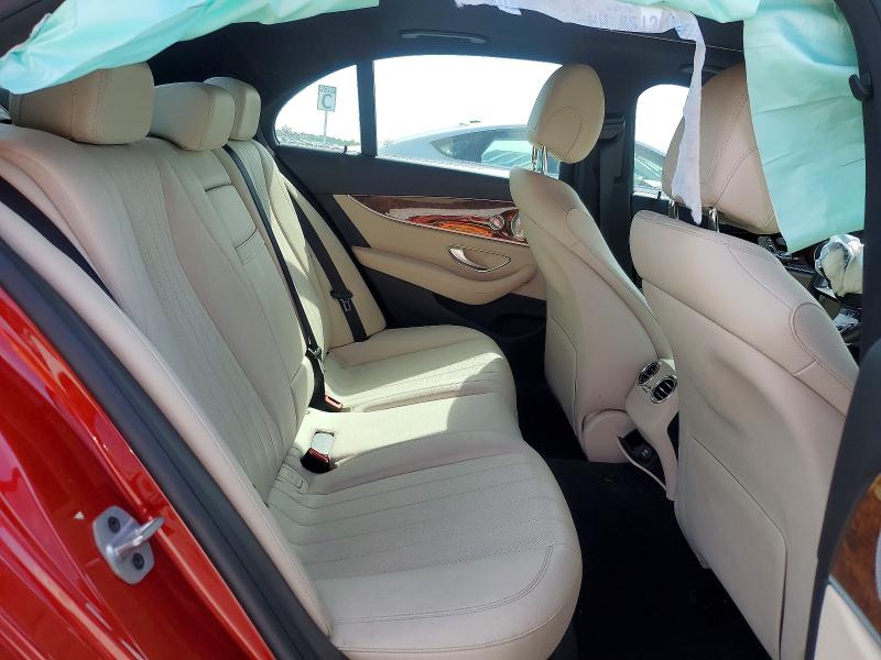65586036 :رقم المزاد ، WDDZF4JB1JA487515 vin ، 2018 Mercedes-benz E مزاد بيع