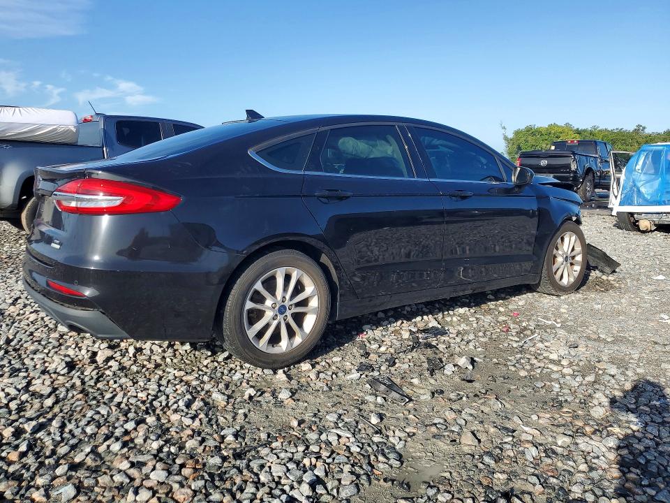 Продажа на аукционе авто 2020 Ford Fusion, vin: 3FA6P0HD4LR172586, номер лота: 64336316