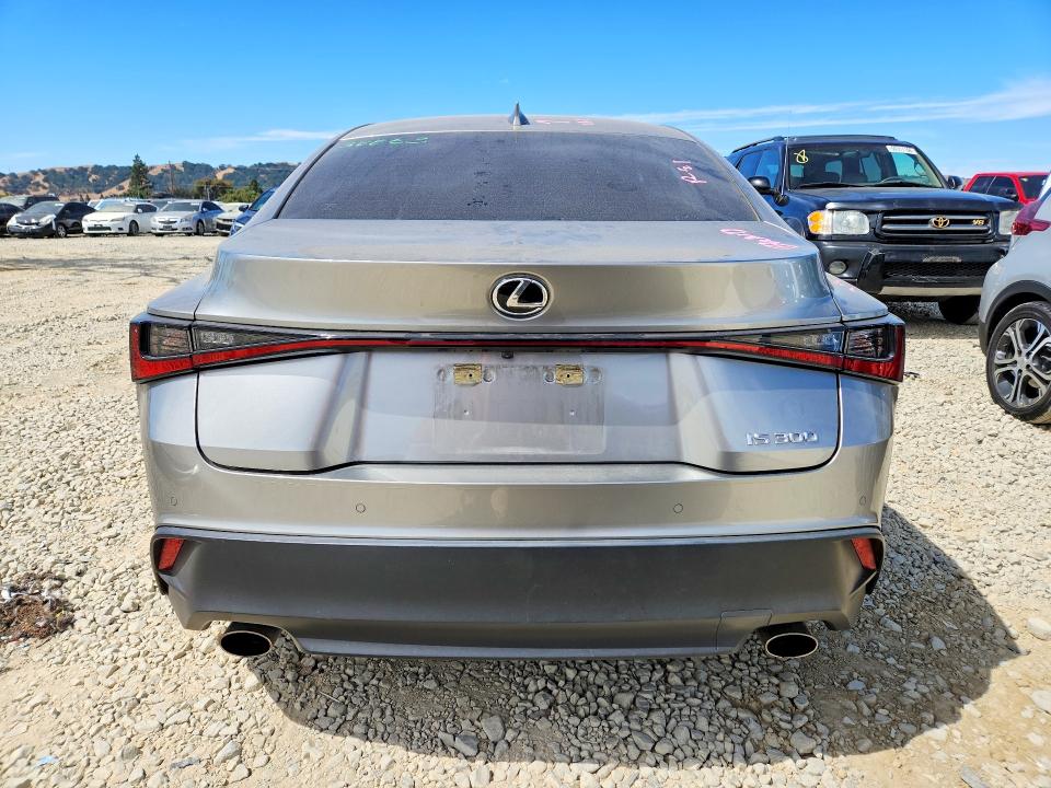 65920426 :رقم المزاد ، JTHCA1D22M5112169 vin ، 2021 Lexus Is مزاد بيع