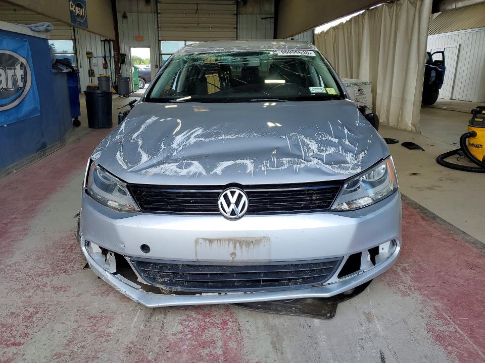 66056646 :رقم المزاد ، 3VW2K7AJXEM391503 vin ، 2014 Volkswagen Jetta مزاد بيع