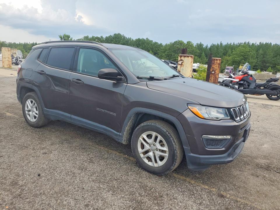 66057816 :رقم المزاد ، 3C4NJCAB7JT255043 vin ، 2018 Jeep Compass مزاد بيع