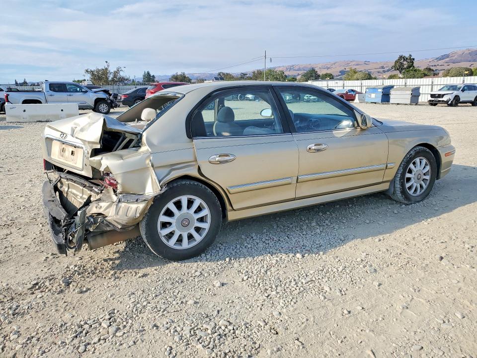 66505856 :رقم المزاد ، KMHWF35H62A702132 vin ، 2002 Hyundai Sonata مزاد بيع
