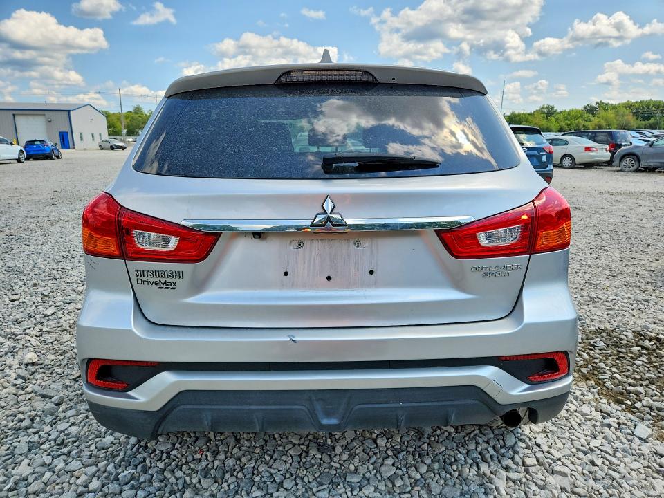Продажа на аукционе авто 2018 Mitsubishi Outlander Sport, vin: JA4AP3AU9JU017452, номер лота: 64543426