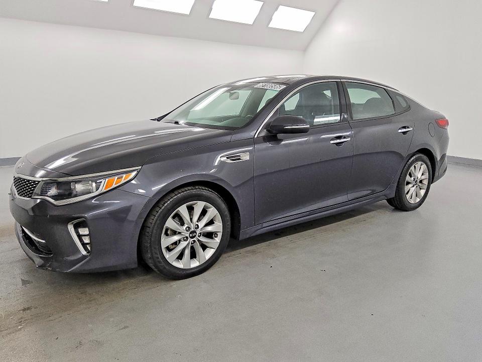 65180586 :رقم المزاد ، 5XXGT4L38JG243008 vin ، 2018 Kia Optima مزاد بيع