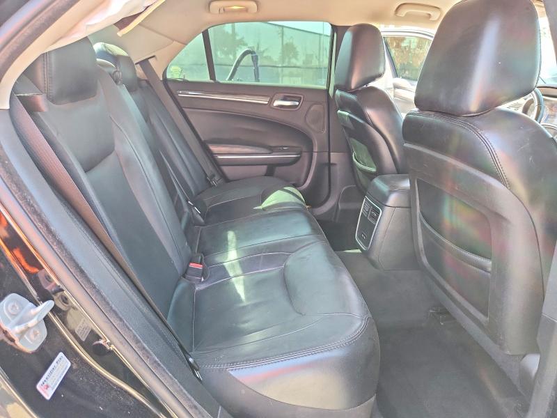 64316946 :رقم المزاد ، 2C3CCAAG9FH921759 vin ، 2015 Chrysler 300 مزاد بيع