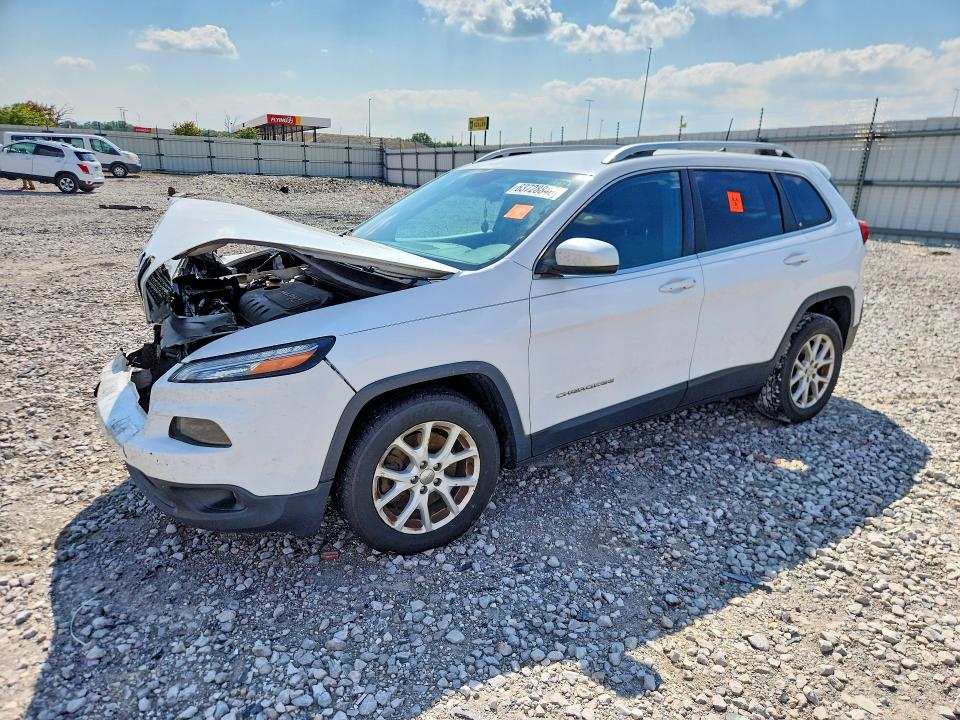 63728846 :رقم المزاد ، 1C4PJLCB7HD232982 vin ، 2017 Jeep Cherokee مزاد بيع