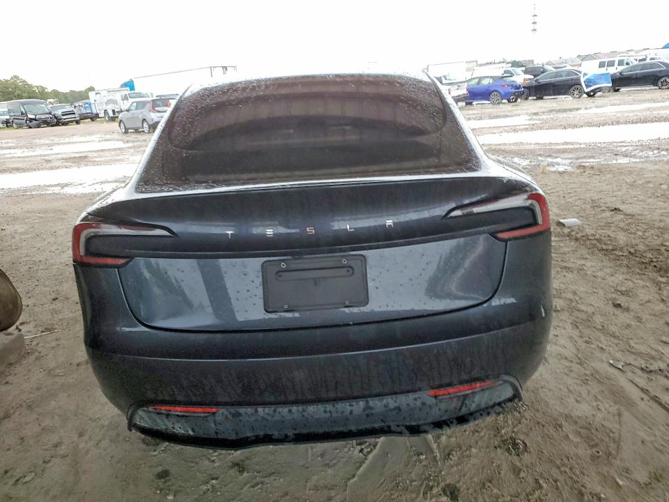 Продажа на аукционе авто 2024 Tesla Model 3, vin: 5YJ3E1EA4RF758895, номер лота: 63911126