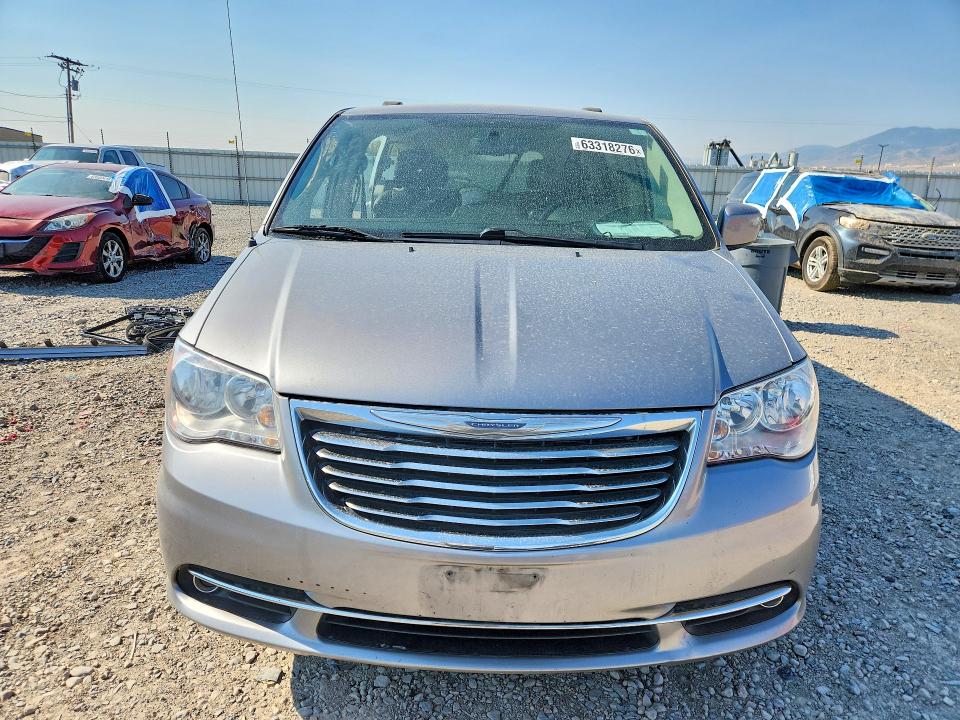 2016 Chrysler Town & Country მანქანა იყიდება აუქციონზე, vin: 2C4RC1BG3GR293293, აუქციონის ნომერი: 63318276