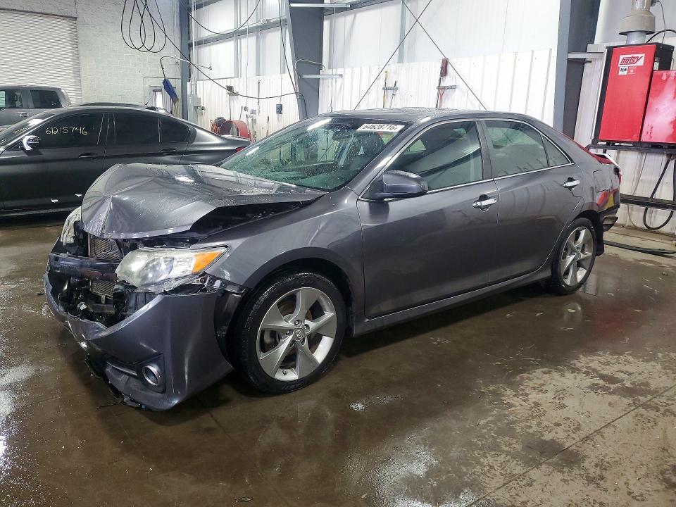 2014 Toyota Camry მანქანა იყიდება აუქციონზე, vin: 4T1BF1FK6EU323194, აუქციონის ნომერი: 64628716