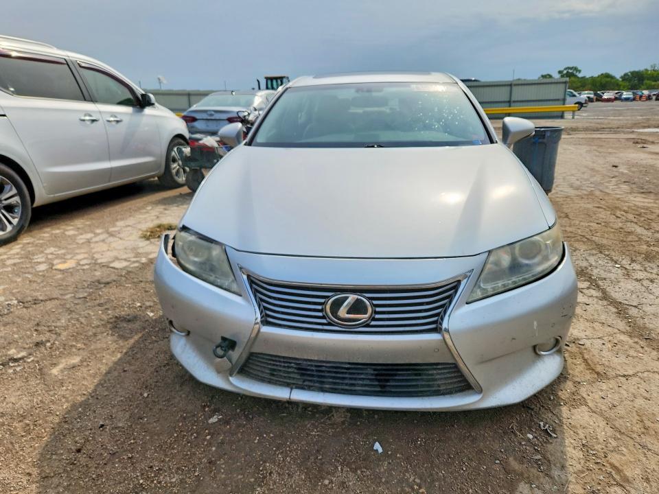 63930816 :رقم المزاد ، JTHBK1GG6D2069389 vin ، 2013 Lexus Es مزاد بيع