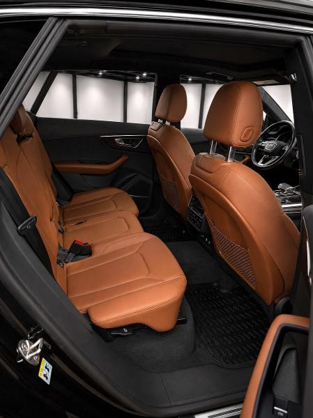 66658416 :رقم المزاد ، WA1BVAF14MD006957 vin ، 2021 Audi Q8 مزاد بيع