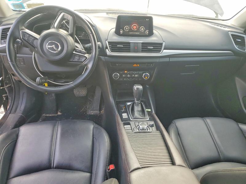 Продаж на аукціоні авто 2018 Mazda 3, vin: 3MZBN1L38JM255206, номер лоту: 67136446