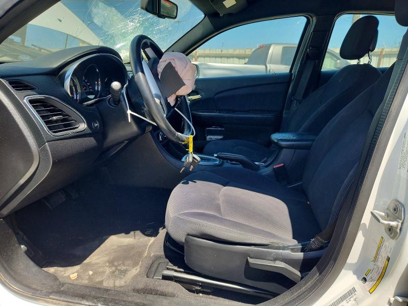 63740446 :رقم المزاد ، 1C3CCBBB7DN550257 vin ، 2013 Chrysler 200 مزاد بيع