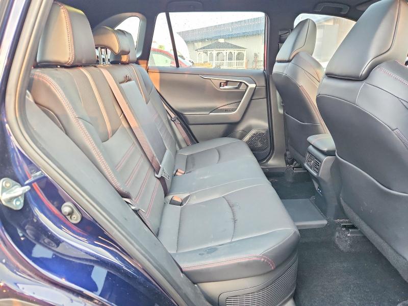 Продажа на аукционе авто 2022 Toyota Rav4 Prime, vin: JTMFB3FV4ND093176, номер лота: 64193326