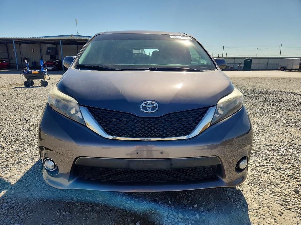 Продажа на аукционе авто 2012 Toyota Sienna, vin: 5TDXK3DC8CS236072, номер лота: 66723616