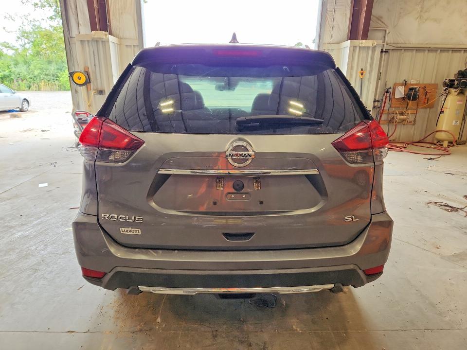 65626656 :رقم المزاد ، 5N1AT2MTXJC798885 vin ، 2018 Nissan Rogue مزاد بيع