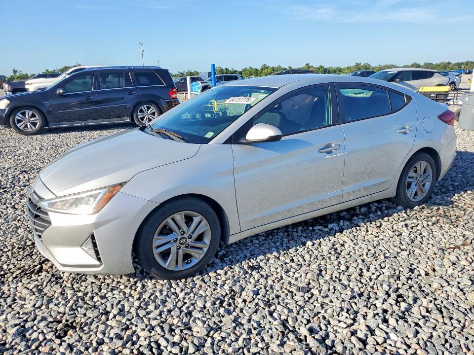 64737776 :رقم المزاد ، 5NPD84LF5KH481483 vin ، 2019 Hyundai Elantra مزاد بيع