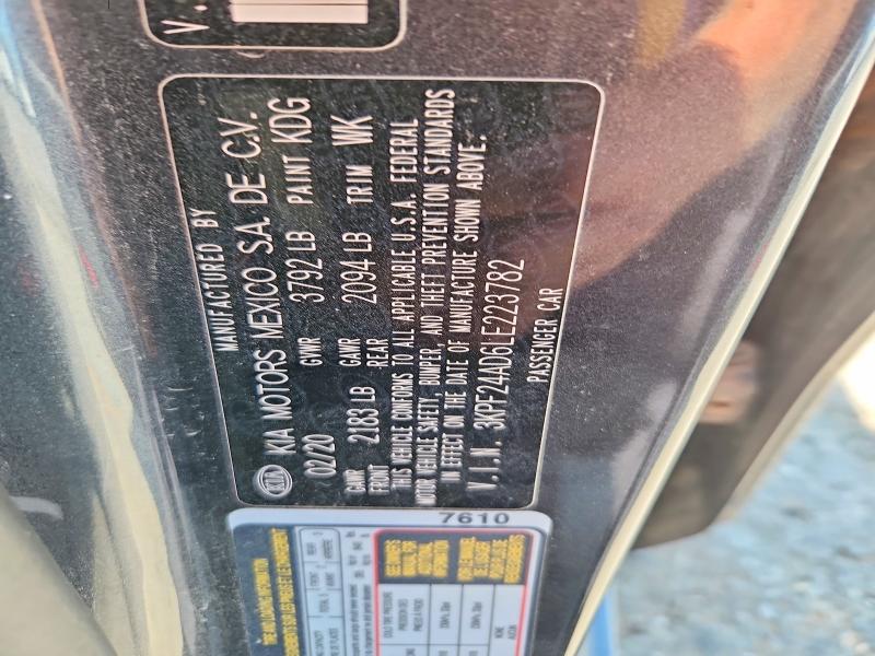 2020 Kia Forte მანქანა იყიდება აუქციონზე, vin: 3KPF24AD6LE223782, აუქციონის ნომერი: 66893016