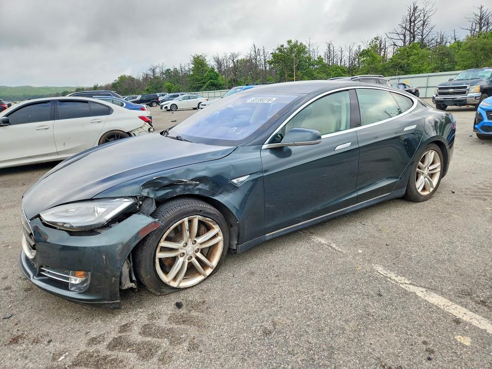 2013 Tesla Model S მანქანა იყიდება აუქციონზე, vin: 5YJSA1AG0DFP12054, აუქციონის ნომერი: 63150316