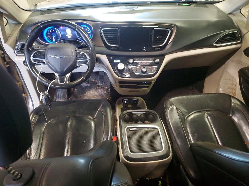 64969926 :رقم المزاد ، 2C4RC1EG1JR121766 vin ، 2018 Chrysler Pacifica مزاد بيع