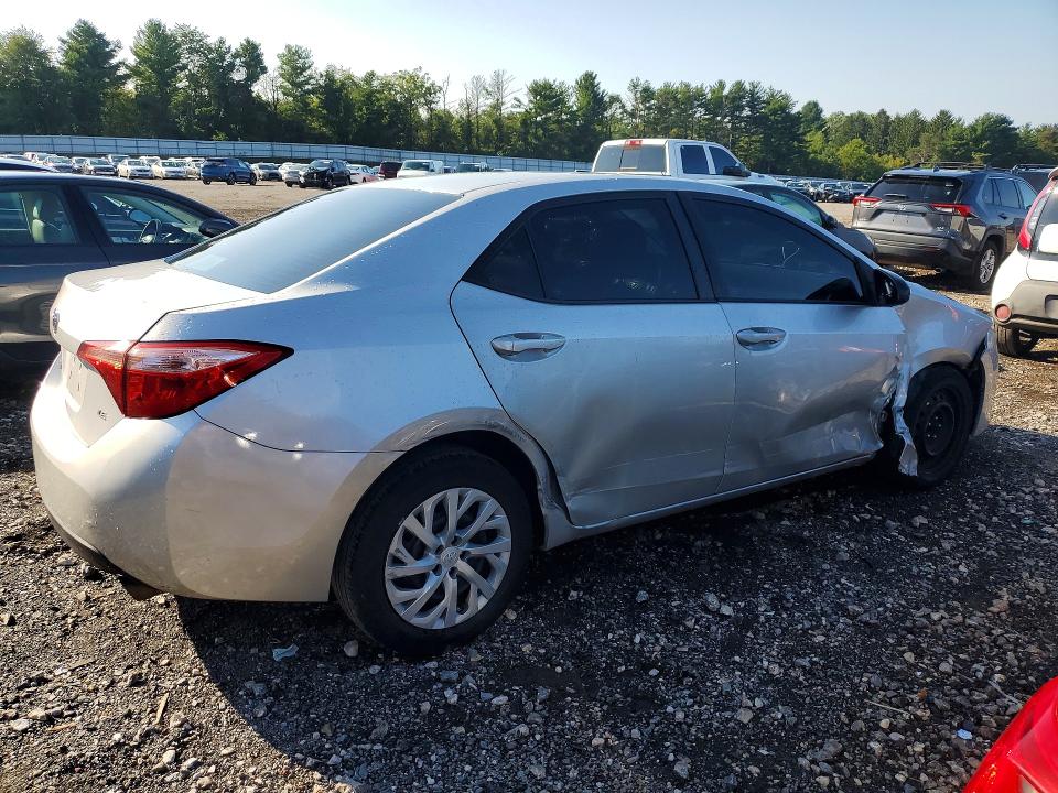 Продажа на аукционе авто 2018 Toyota Corolla, vin: 5YFBURHEXJP805044, номер лота: 65986856