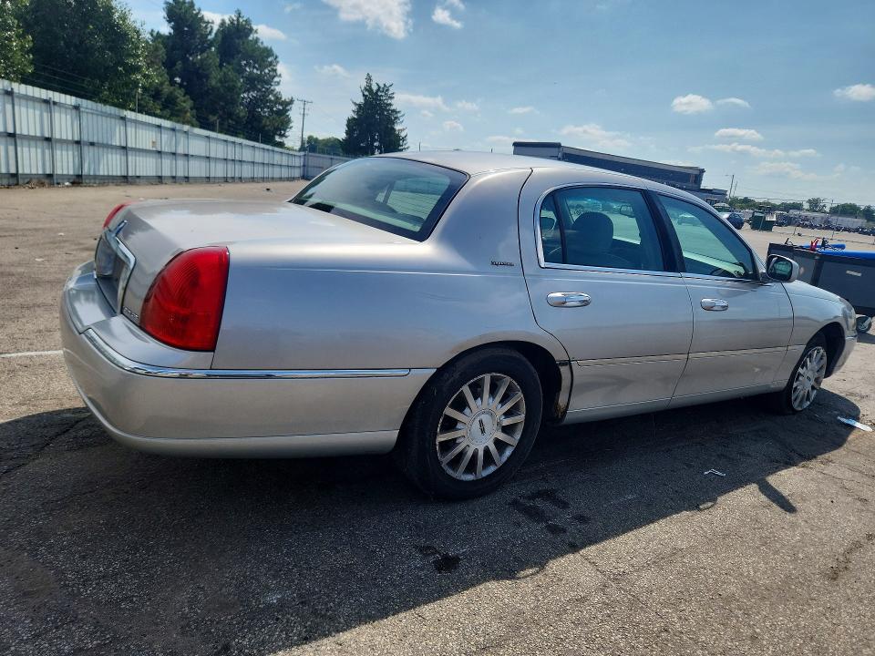 Продажа на аукционе авто 2007 Lincoln Town Car, vin: 1LNHM81W67Y601087, номер лота: 64112036