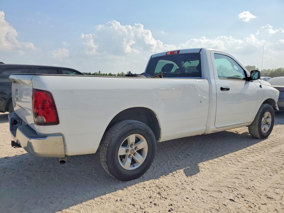 61737946 :رقم المزاد ، 3C6JR6DT4KG561504 vin ، 2019 Ram 1500 Classic مزاد بيع