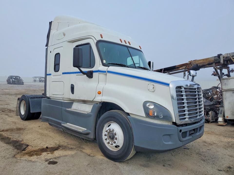 Продаж на аукціоні авто 2016 Freightliner Cascadia 125, vin: 1FUBGLDVXGLHB4181, номер лоту: 66740306