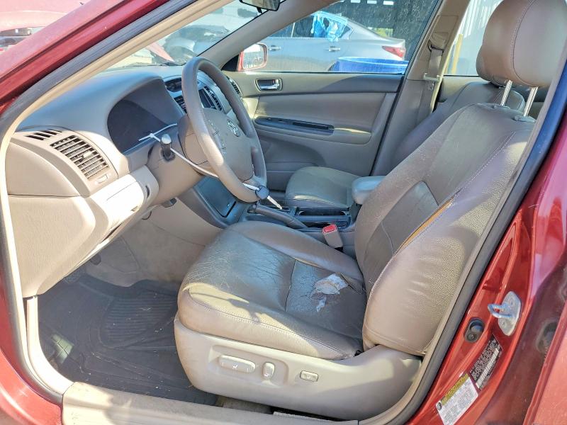 64701946 :رقم المزاد ، 4T1BE32K35U018871 vin ، 2005 Toyota Camry مزاد بيع