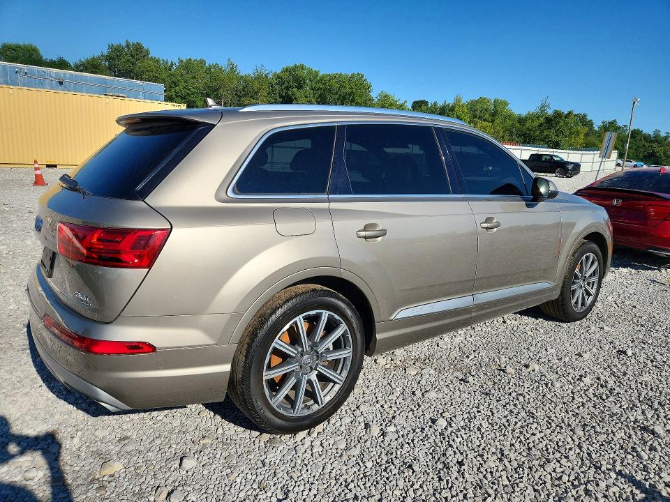 Aukcja sprzedaży 2017 Audi Q7, vin: WA1LAAF72HD036033, numer aukcji: 63737876