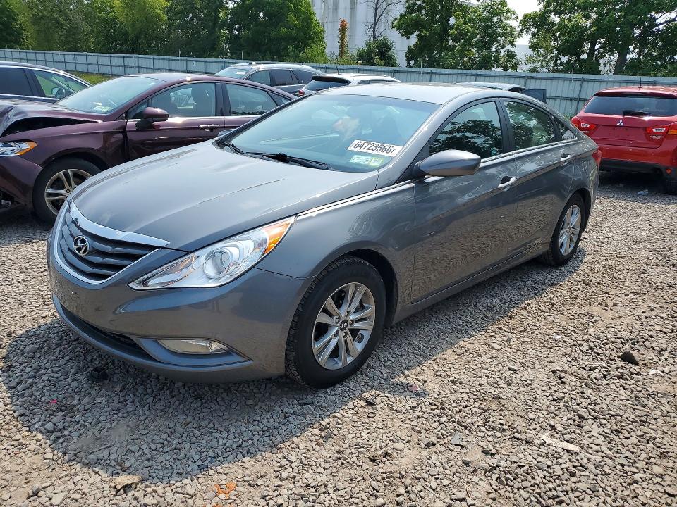 2013 Hyundai Sonata მანქანა იყიდება აუქციონზე, vin: 5NPEB4AC4DH765947, აუქციონის ნომერი: 64723566