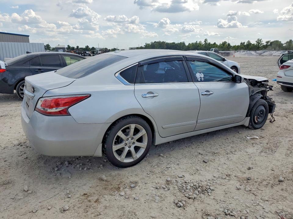 Продаж на аукціоні авто 2015 Nissan Altima, vin: 1N4AL3AP3FC147922, номер лоту: 65355126
