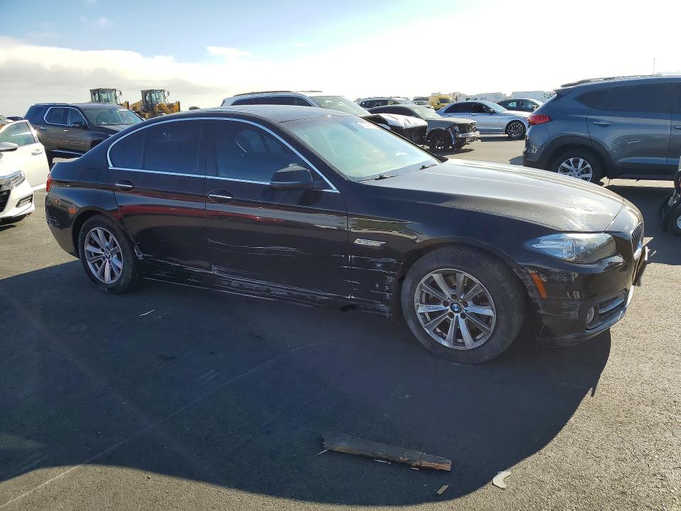 65551546 :رقم المزاد ، WBA5A5C53GG351636 vin ، 2016 Bmw 528 مزاد بيع