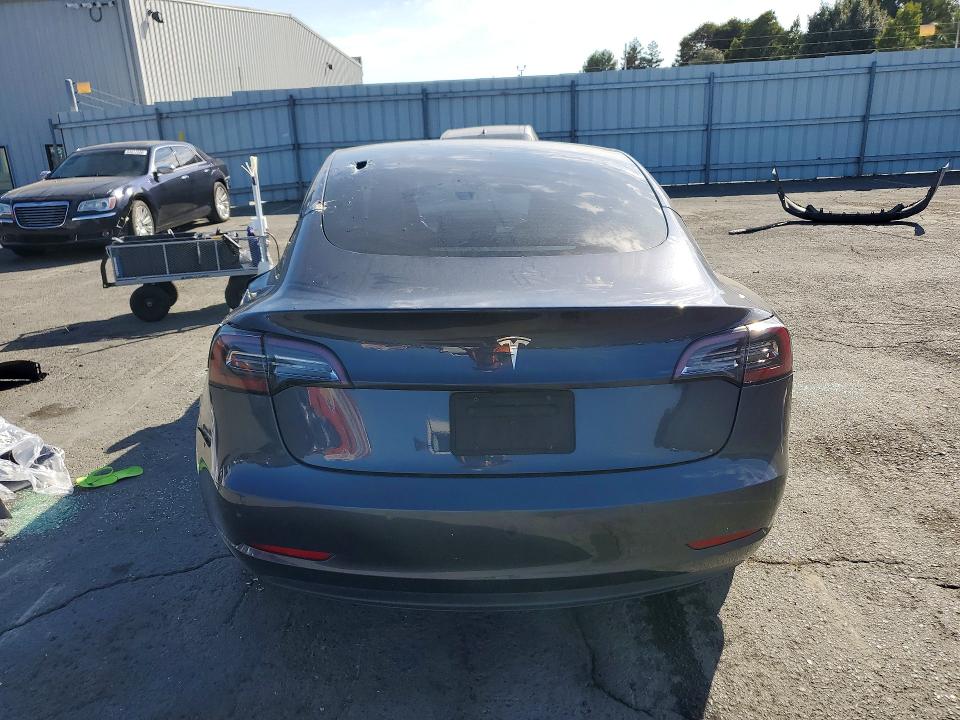 2022 Tesla Model 3 მანქანა იყიდება აუქციონზე, vin: 5YJ3E1EA4NF192876, აუქციონის ნომერი: 64649606