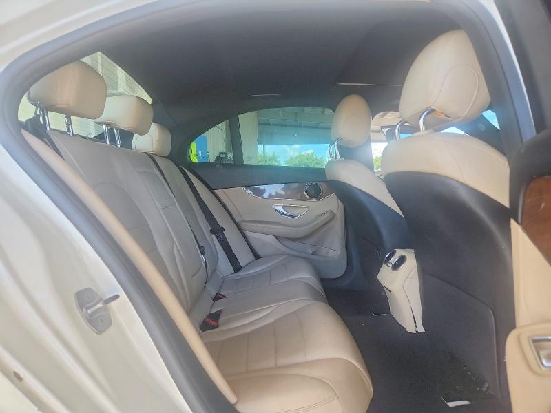 67151506 :رقم المزاد ، 55SWF4JB5JU238637 vin ، 2018 Mercedes-benz C مزاد بيع