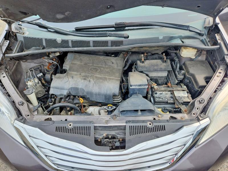 2011 Toyota Sienna მანქანა იყიდება აუქციონზე, vin: 5TDDK3DC1BS021912, აუქციონის ნომერი: 64726776